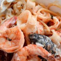 Seafood Bucatini Alla Scampi · Jumbo Shrimp, Scallops, Squid & Mussels
Scampi Sauce & Baby Arugula