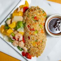 Fried Rice  With Mixed Veg. Shrimps Sauce(5 Loaves Entrée - 3) · Served with mix veg, , shrimps, sauce.