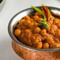 Chana Masala · Chickpeas with onion, tomatoes and curry sauce