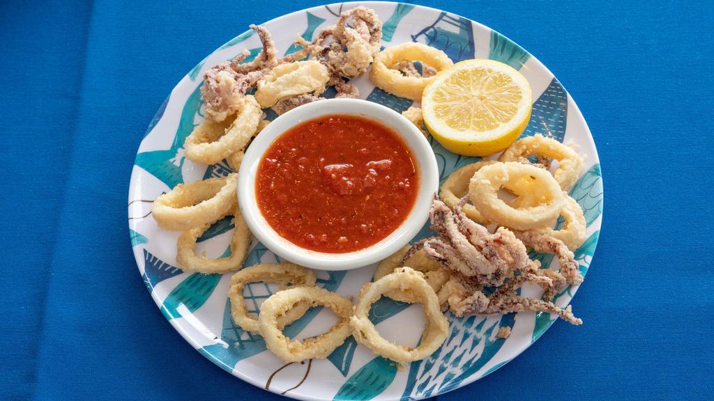 Kalamarakia · Grilled or fried calamari.