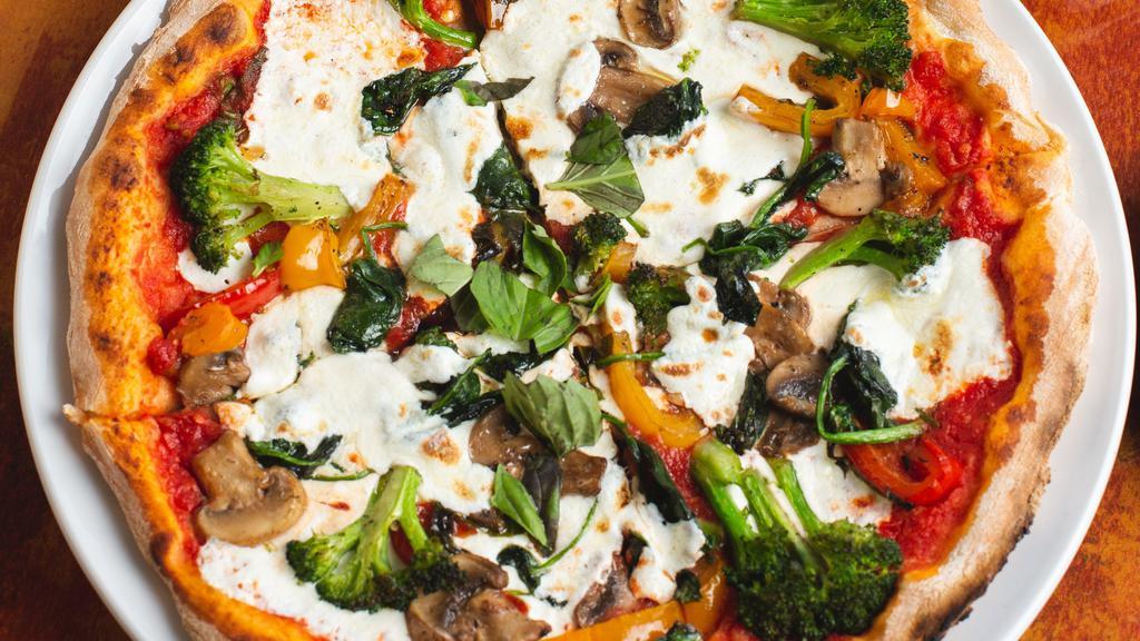 Veggies · Broccoli, spinach, tomatoes, mushrooms, olives, onions and fresh mozzarella cheese.