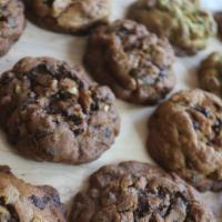 Assorted Cookies (6) · Choose 6 cookies options.