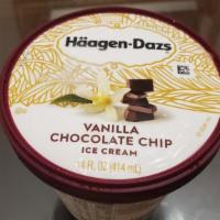 Häagen-Dazs Vanilla Chocolate Chip Ice Cream · Creamy, Häagen-Dazs vanilla chocolate chip flavored ice cream.