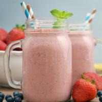 Blueberries Madness Smoothie · Fresh smoothie made with blueberries, strawberries, banana and apple juice.