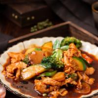 Chicken Hunan Style · Sauteed sliced white meat w. Broccoli, snow peas, green pepper, luffa, water chestnut w. Spi...
