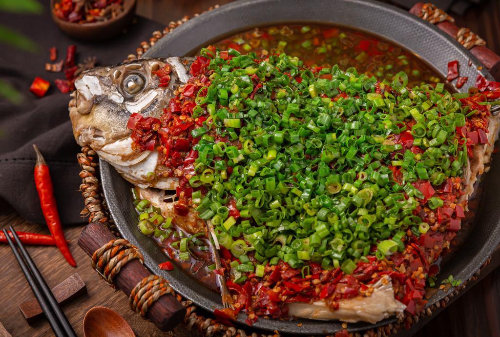 Steamed Fish Head With Chopped Chilies(剁椒鱼头) · Spicy. Every main dish comes with (1) white rice or (1) brown rice.