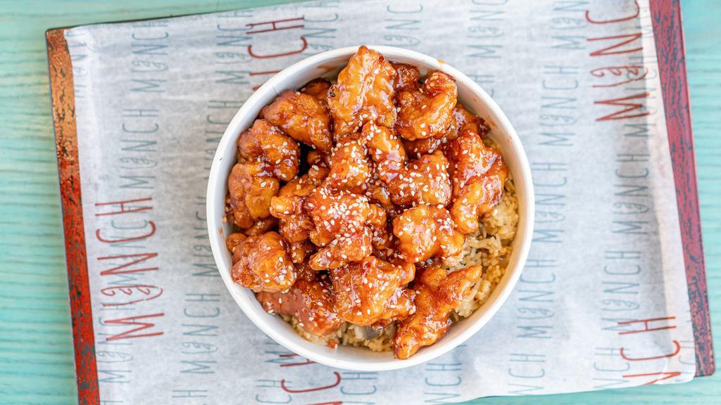 General Tso'S Chicken Spicy · Hot. Carrots, red onion, sesame seeds, and chef's special sauce.