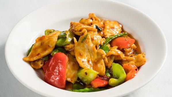 Amazing Chicken · Chicken sautéed with snow peas, green and red pepper with chef’s special sauce. Spicy.