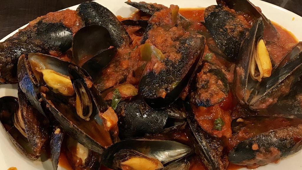 Mussels · White, red or fra diavolo.