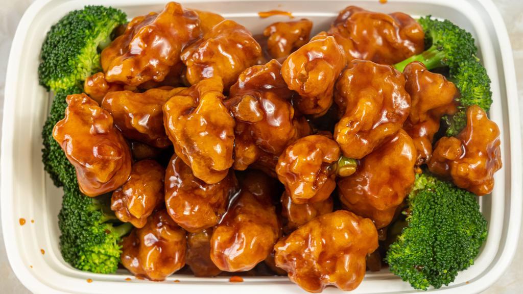 General Tso'S Chicken · Hot & spicy. Chunks of chicken sautéed in a special hot Hunan sauce. Our chef follow General Tso's recipe from Ching Dynasty.