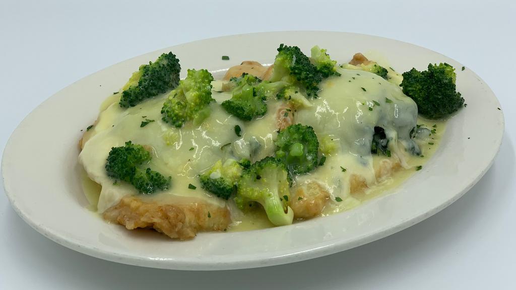 Chicken Verde · Battered chicken breasts topped with fresh spinach and melted provolone with broccoli in a Francaise sauce.