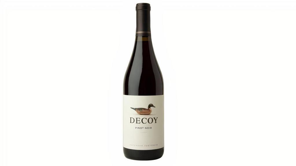Decoy Pinot Noir · 750ml. 13.9% ABV. From its enticing bouquet to its layers of lush, pure fruit, this wine captures the vibrant charm of great California Pinot Noir. The palate is soft and silky, with supple tannins accentuating the ripe berry flavors and helping to carry the wine to a bright and focused finish.