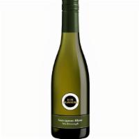 Kim Crawford Sauvignon Blanc · 750ml. 12.5% ABV. Kim Crawford Sauvignon Blanc White Wine features the refreshing flavors of...