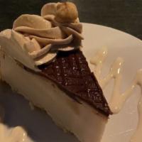 Hazelnut Praline Cheesecake · gluten free