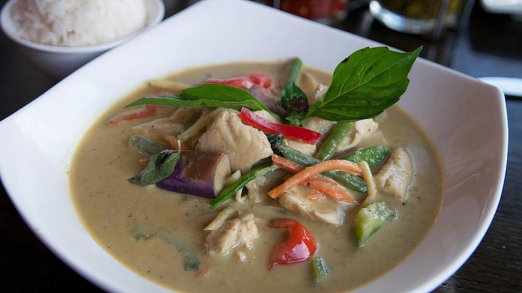 Green Curry · Bamboo shoots, eggplant, bell pepper, string bean and basil.