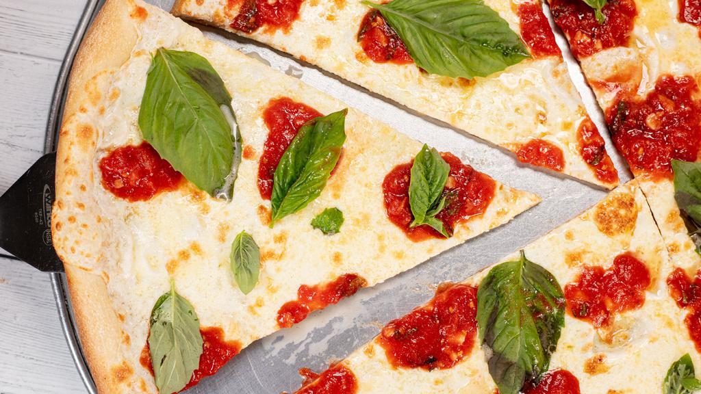 Fresca Pizza · Fresh mozzarella, fresh basil, tomatoes and olive oil.