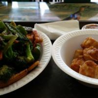 Hunan Chicken, Beef Or Shrimp · Hot & Spicy.