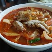 Seafood Noodle Soup With Crab · A34 SEAFOOD NOODLE SOUP WITH CRAB 
Contains Shrimp, Oyster, Clam, Squid, Crab