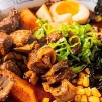 Tangy Beef Stew Noodle 香辣牛腩面 · 
