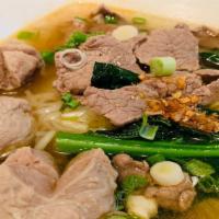 Cs01= Kuay•Teow•Nure(Yai) · Homemade beef ball,beef slice,rice noodles,Chinese broccoli,bean spout, scallion and season ...