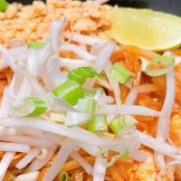 N01=Pad Thai -Gf · Gluten free ํ 
Rice noodle, egg, scallion, bean sprout, peanuts and tamarind sauce.