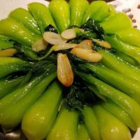 Sauteed Bok Choy清炒上海苗 · Bok-choy, garlic, and vegetable oil.