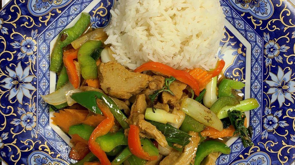 Vegan Pad Gra Pow  · Sauteed fresh basil, onions, scallions, bell peppers, carrots, snow peas . Served with choice of rice.