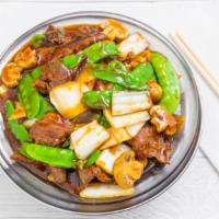 Beef In Oyster Sauce - 蠔油牛 · Sauce made from delicate buttery mollusk.