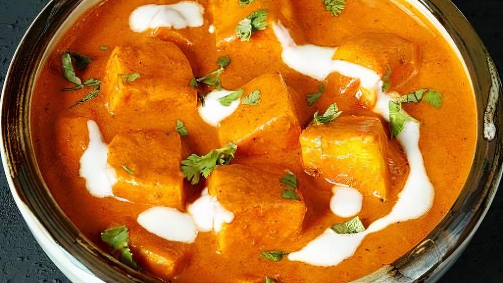 Paneer Makhani · Homemade cottage cheese dice cooked to perfection with mild spices in light creamy tomato sauce.