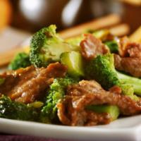 Beef With Broccoli Platter · Served with egg roll and roast pork fried rice.