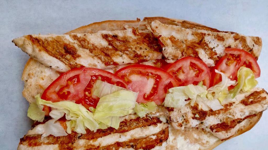 Grilled Chicken With Lettuce & Tomato Mayonnaise Sandwich · Halal.