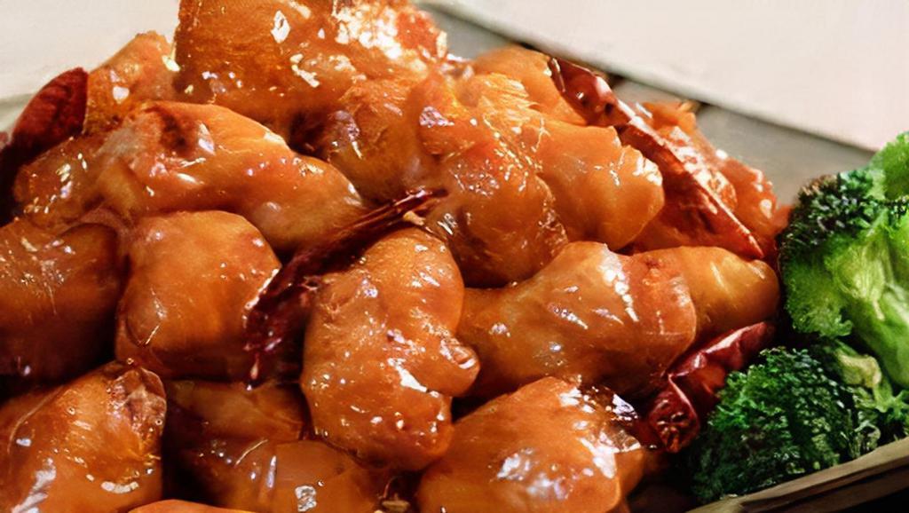 General Tso'S Chicken · Spicy. Lightly breaded chicken fried crispy with broccoli in special spicy sauce. Hot and spicy.