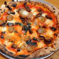 Boscaiola Pizza · Tomato, mushrooms, sausage, mozzarella