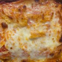 Sunday Sauce Lasagna · Meat sauce (pork and beef) lasagna with ricotta and mozzarella.