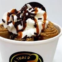 Espresso Oreo · Base: Coffee. Mix-in: Oreo
Toppings: Oreo, Chocolate Sprinkles