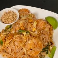 Pad Thai (Chicken & Peanuts) · 