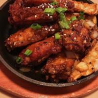 Fried Chicken Wings / 炸鸡翅 · 