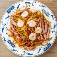 House Special Lo Mein · With soft noodles.
