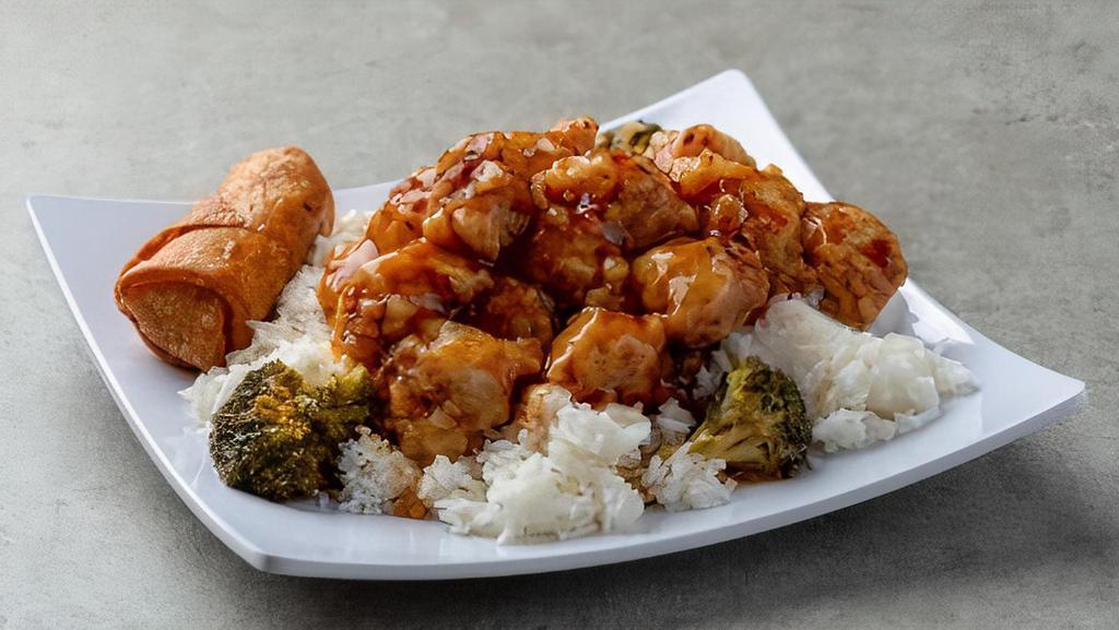 General Tso'S Chicken · Spicy. Crispy chunks chicken and steam broccoli with hot pepper sauce. Served with rice.