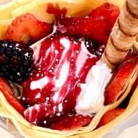 Strawberry Haven · Strawberry ice cream,strawberrys,blueberrys,black berrys,raspberrys syrup