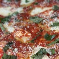 Old Fashion Brooklyn Pizzette (Personal) · cheese blend, San Marzano tomato, basil, parmagiano and olive oil