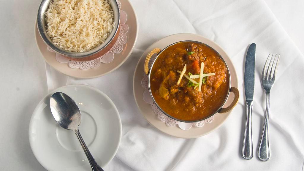 Himalayan Curry · Blend of chicken, beef, and vegetable in masala sauce.
