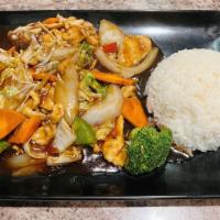 G3 Ga Xao Thap Cam · Chicken sautéed with assorted vegetables.