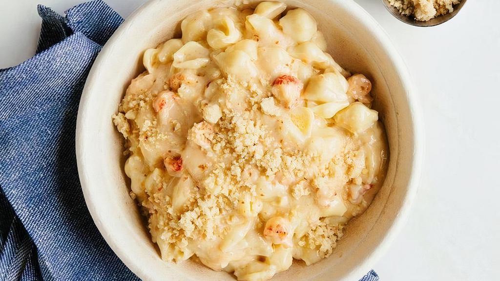 Ladled Lobster · classic mac, lobster bisque and pie crust topping