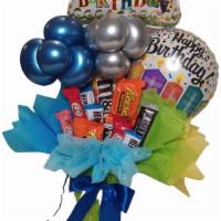 Cumpleaños 1 · Hermoso detalle para Cumpleaños.. contiene globos pequeños, dulces chocolates, y detalles de...