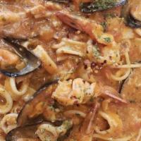 Spaghetti With Shrimp Parmigiana · 