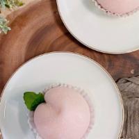 Pink Peach Oolong Mochi (2Pcs) · Mochi wrapped with peach and oolong tea flavored whip cream