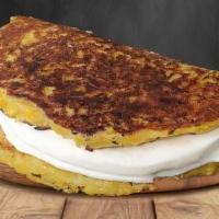 Cachapa Con Queso De Mano · Venezuelan Cheese Cachapa - Sweet corn pancake accompanied by a delicious intense Cheese of ...