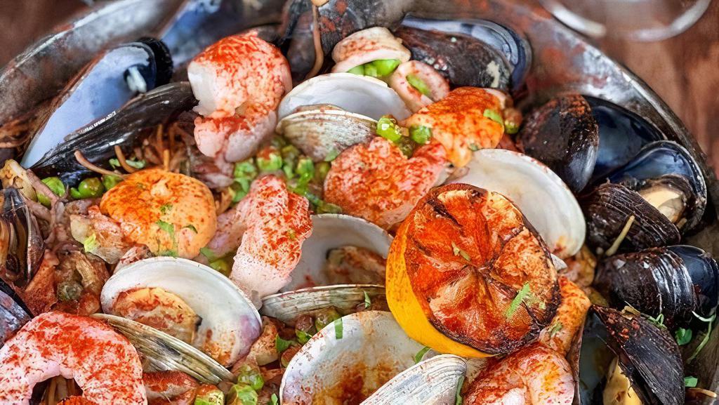 Fideua · Valencian Style fideo pasta paella, chorizo, clams, mussels, shrimp and tarama aioli
