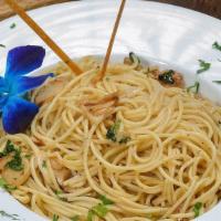 Garlic And Oil Pasta · Spaghetti, penne, linguine, or angel hair.